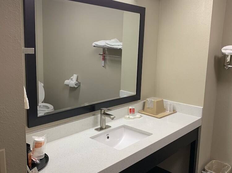 فندق Quality Inn & Suites Canton, Ga