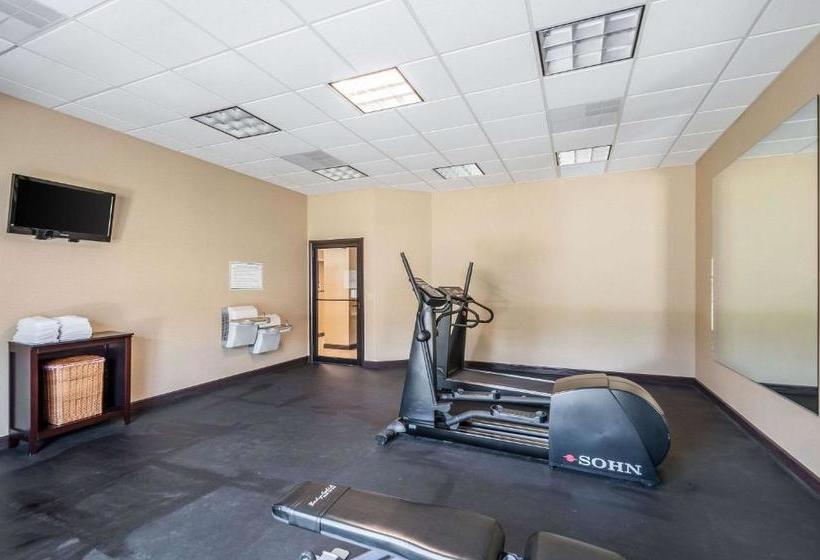 فندق Quality Inn