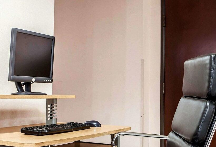 فندق Quality Inn Arcola