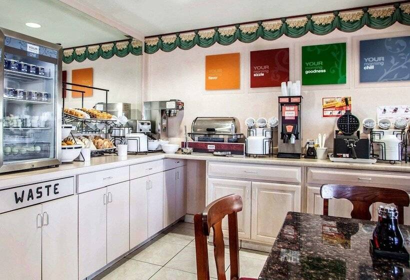 فندق Quality Inn Arcola