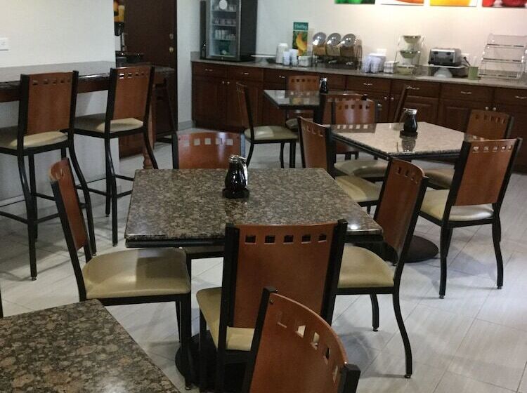 فندق Quality Inn Arcola