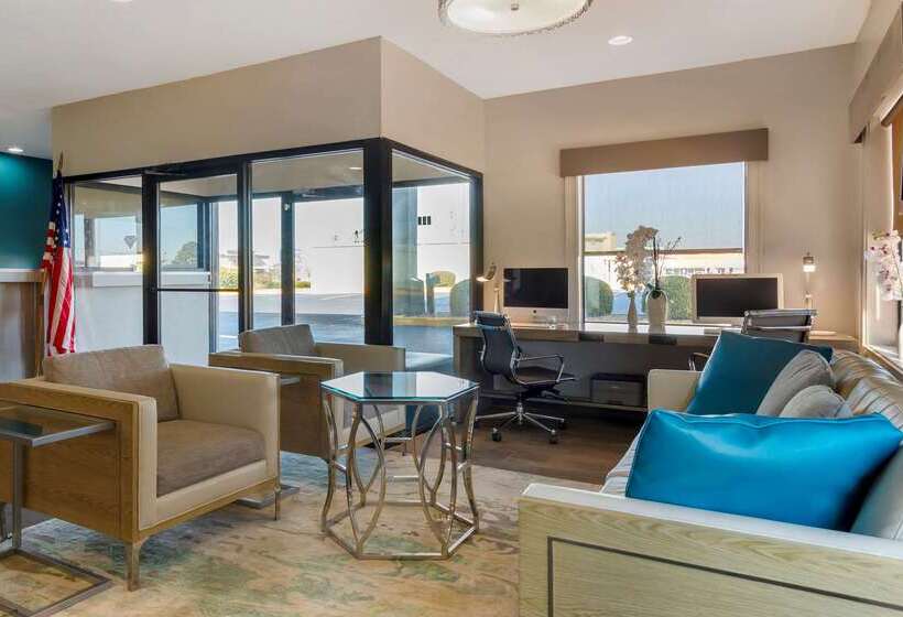 فندق Quality Inn