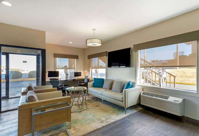 فندق Quality Inn