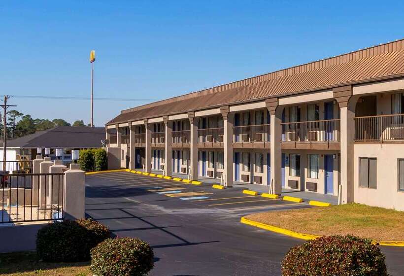 فندق Quality Inn