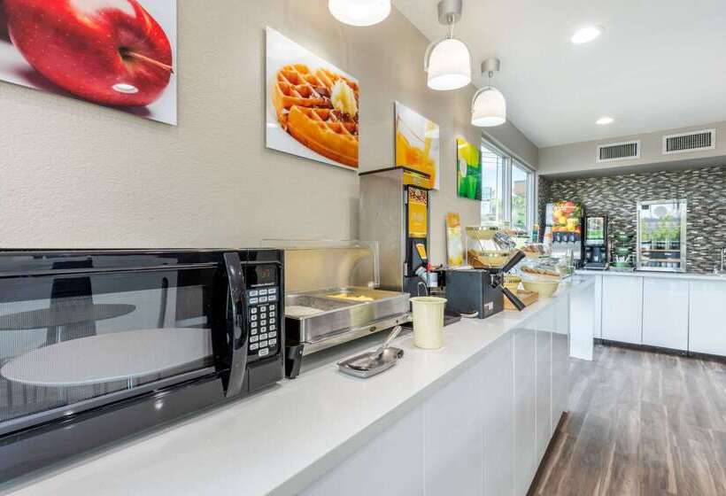 فندق Quality Inn Auburn Campus Area I85