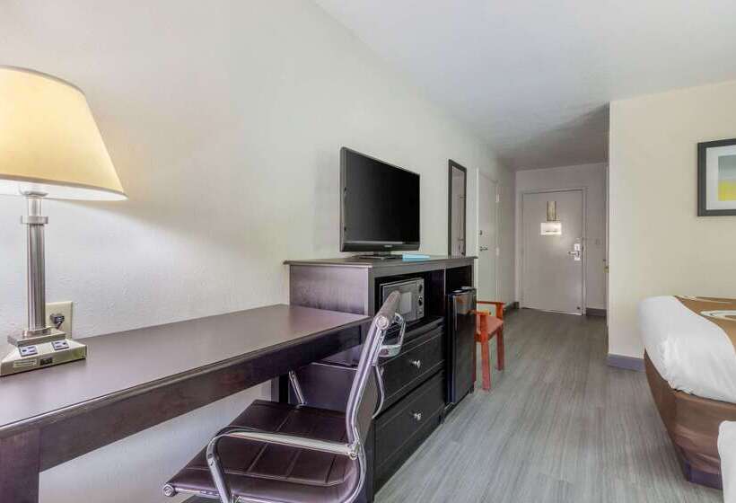 فندق Quality Inn Auburn Campus Area I85