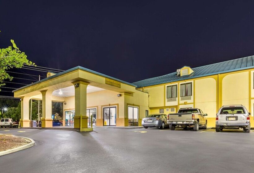 בית מלון כפרי Quality Inn Auburn Campus Area I85