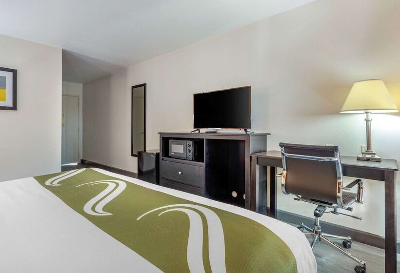 فندق Quality Inn Auburn Campus Area I85