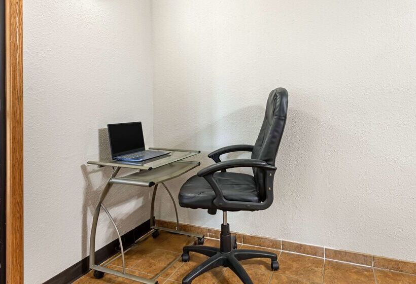 فندق Quality Inn Bemidji