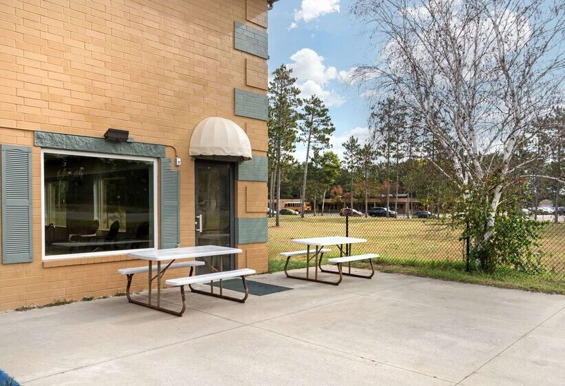 فندق Quality Inn Bemidji