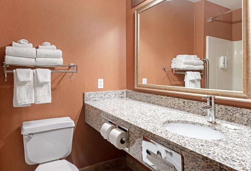 فندق Quality Inn Bemidji