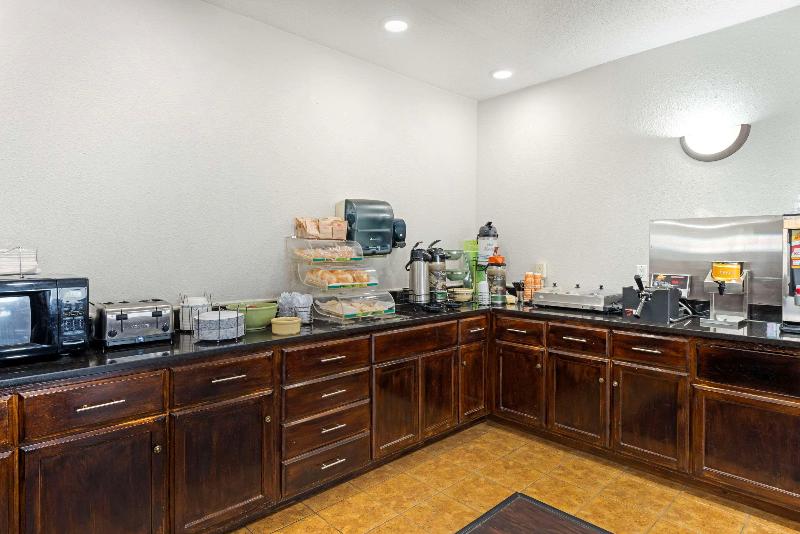 فندق Quality Inn Bemidji