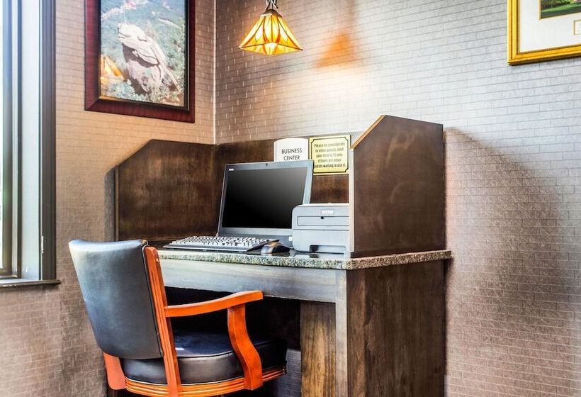 فندق Quality Inn Black Mountain Asheville East