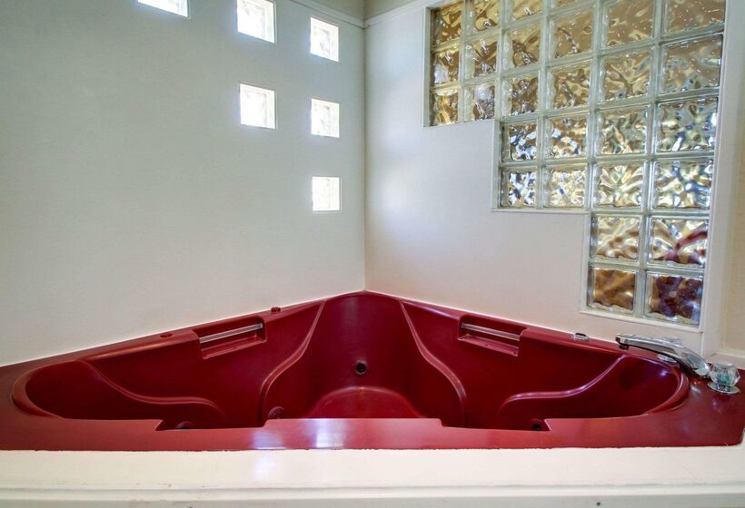 فندق Quality Inn