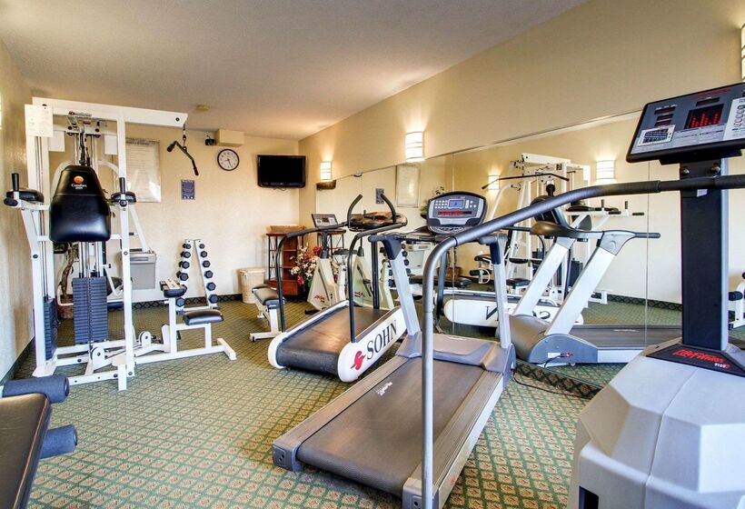 فندق Quality Inn