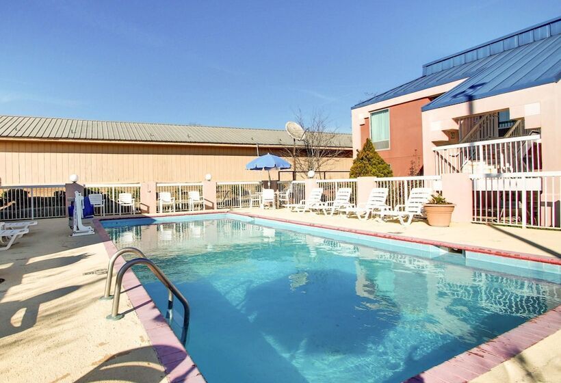 فندق Quality Inn