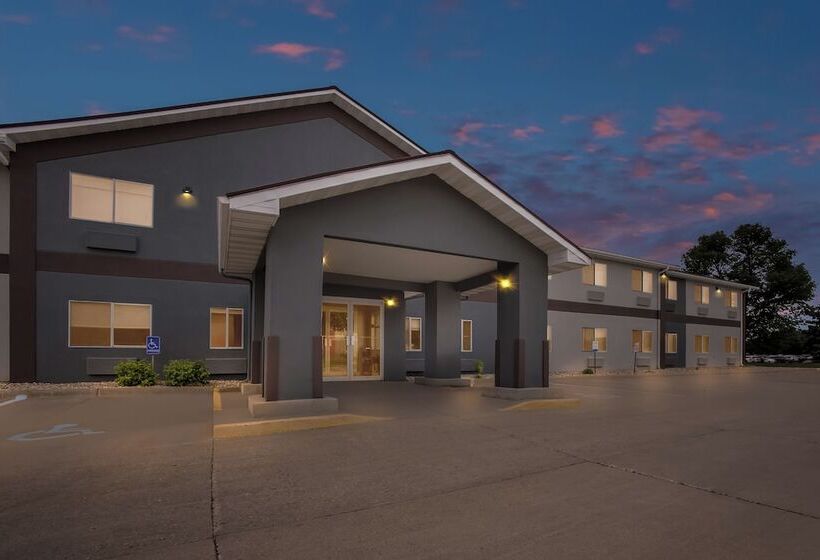 فندق Quality Inn Brookings University