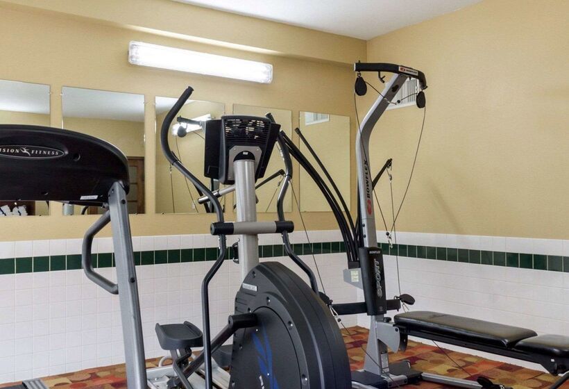 فندق Quality Inn Brookings University