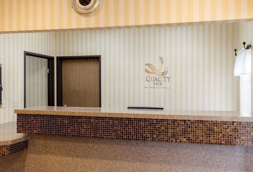 فندق Quality Inn Brookings University