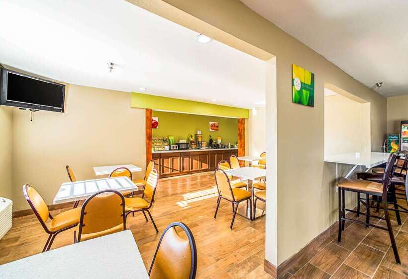בית מלון כפרי Quality Inn Carbondale University Area