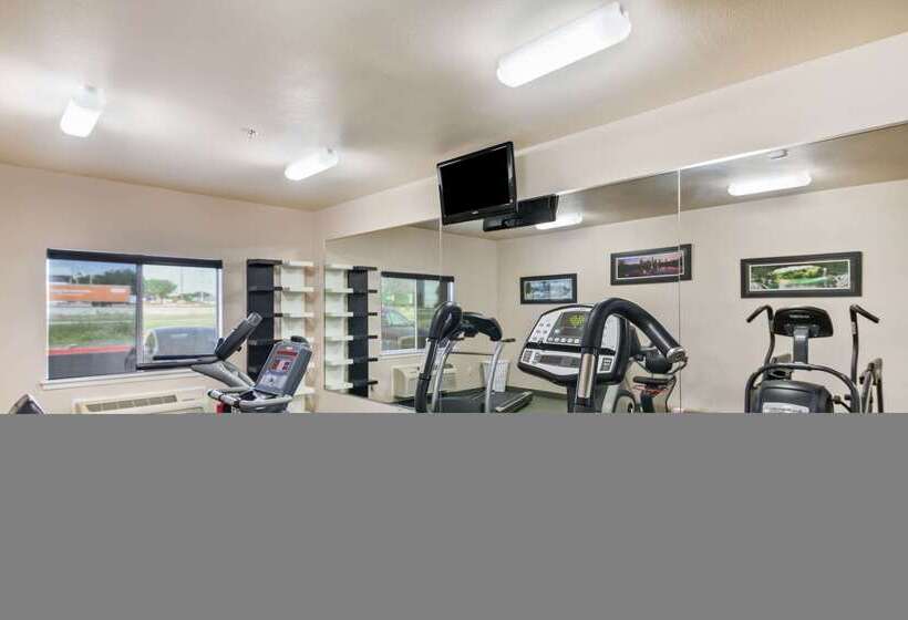 Отель Quality Inn