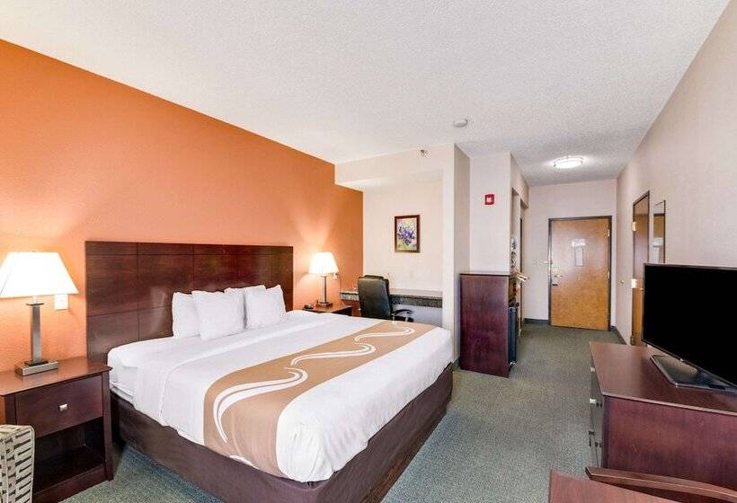 Отель Quality Inn