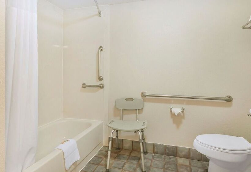 فندق Quality Inn Charleston   Sikeston