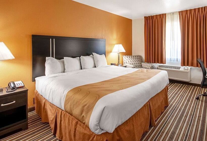 Отель Quality Inn