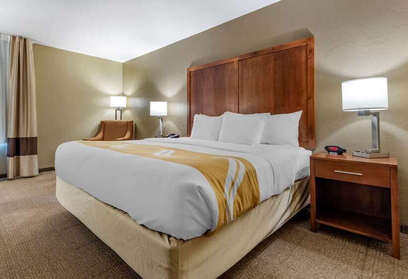Отель Quality Inn