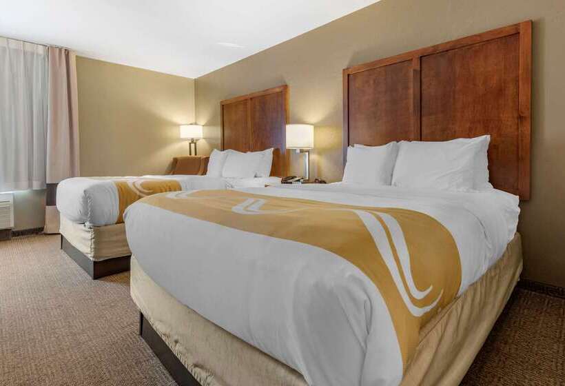 Отель Quality Inn