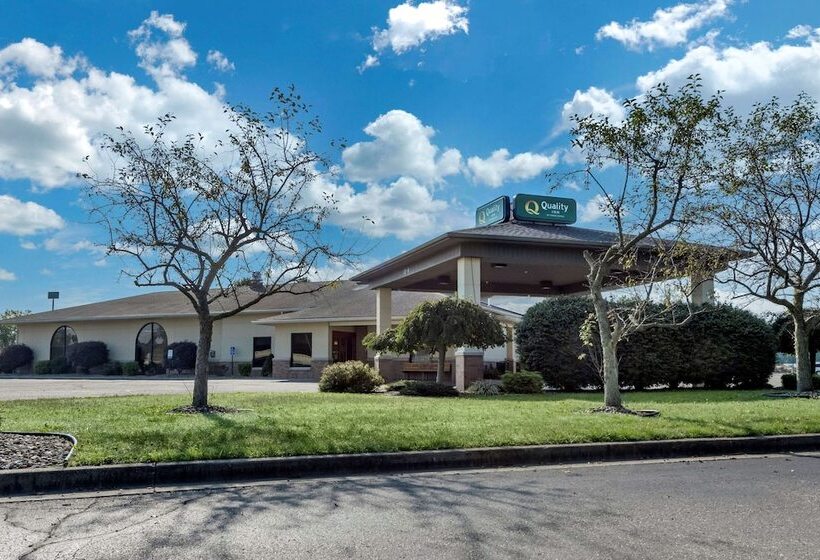 Отель Quality Inn