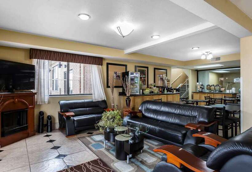 Отель Quality Inn