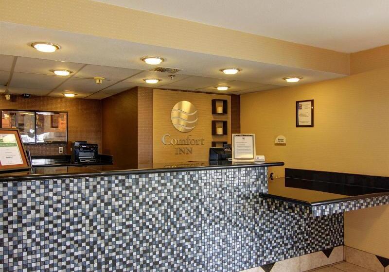 Отель Quality Inn