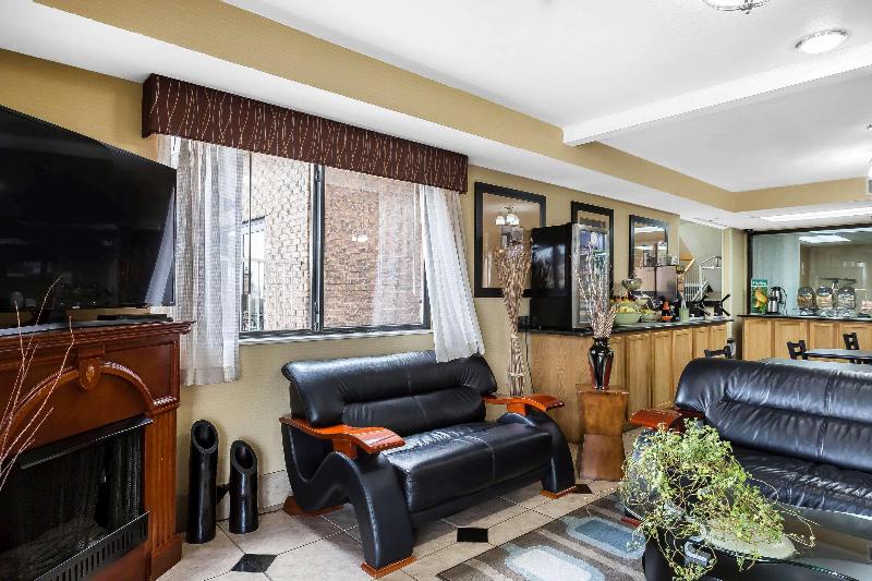 Отель Quality Inn