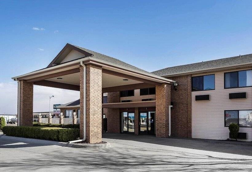 Отель Quality Inn