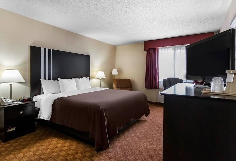 Отель Quality Inn