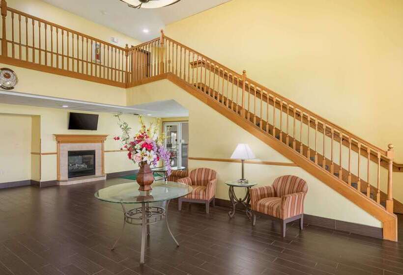 فندق Quality Inn