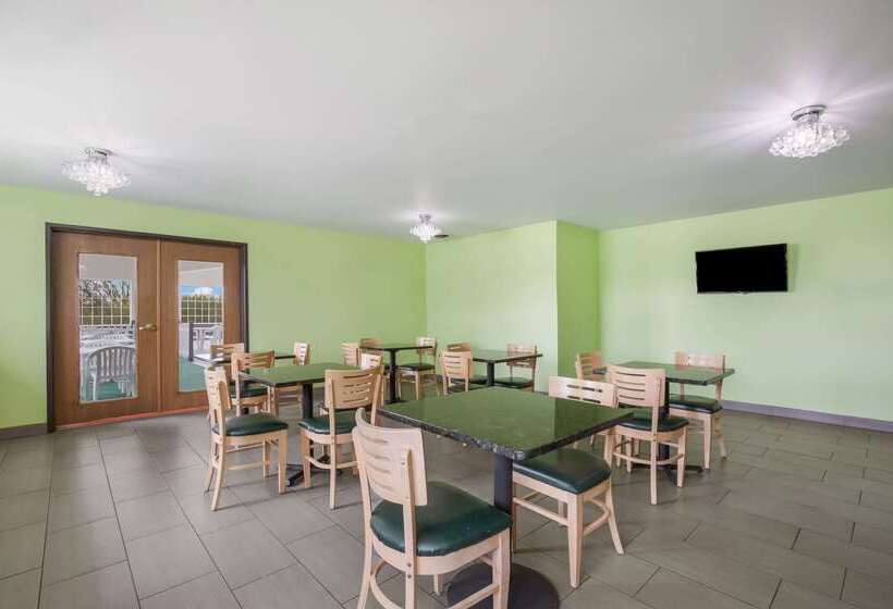 فندق Quality Inn