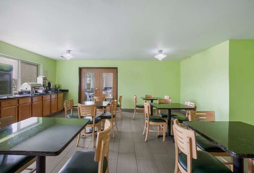 فندق Quality Inn