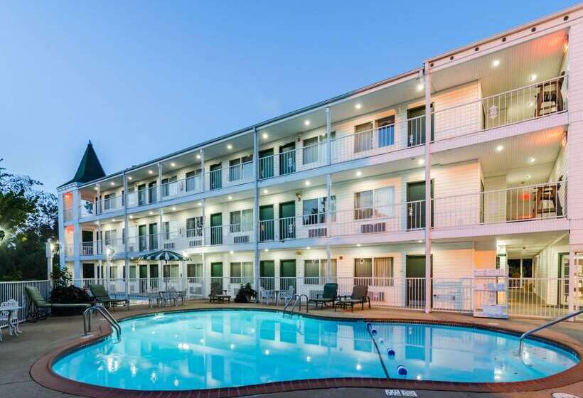 فندق Quality Inn Eureka Springs South