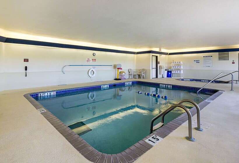 فندق Quality Inn