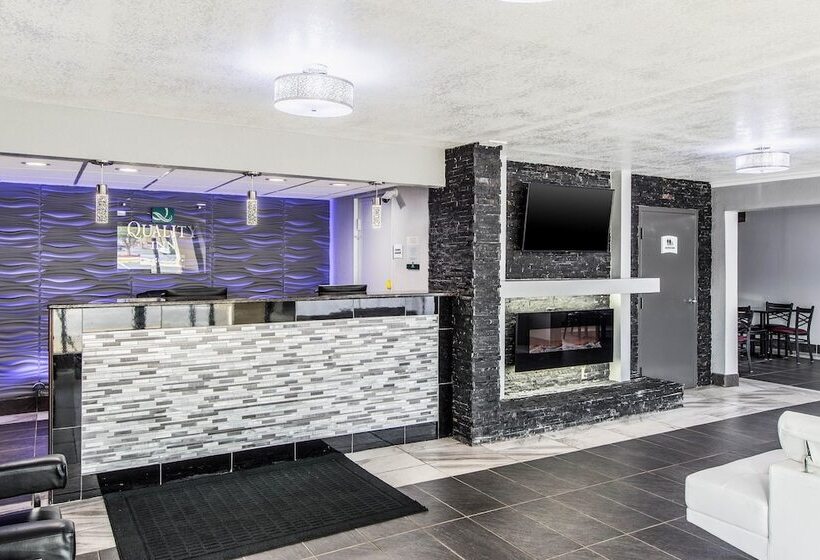 Отель Quality Inn