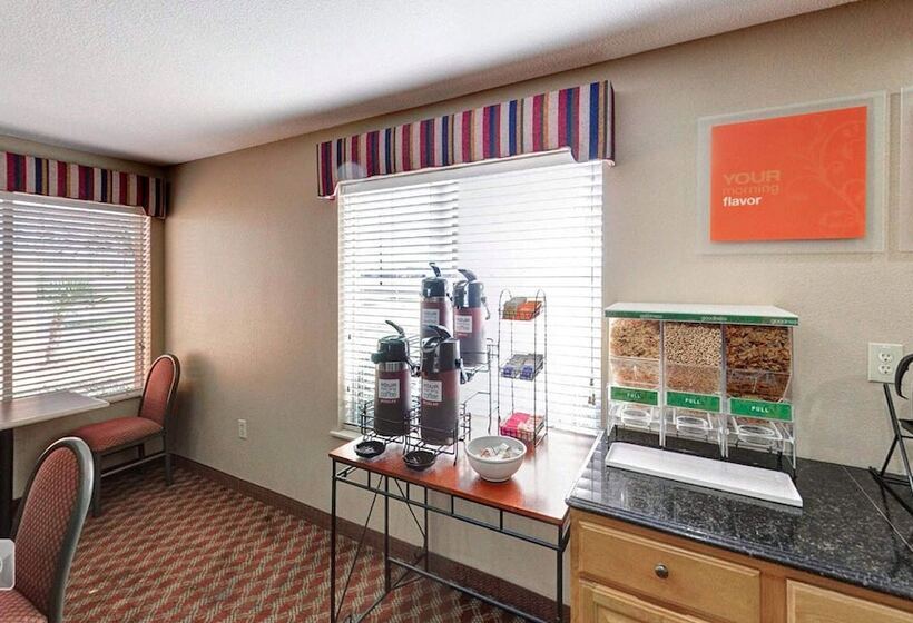 호텔 Quality Inn Forest Hill   Fort Worth South