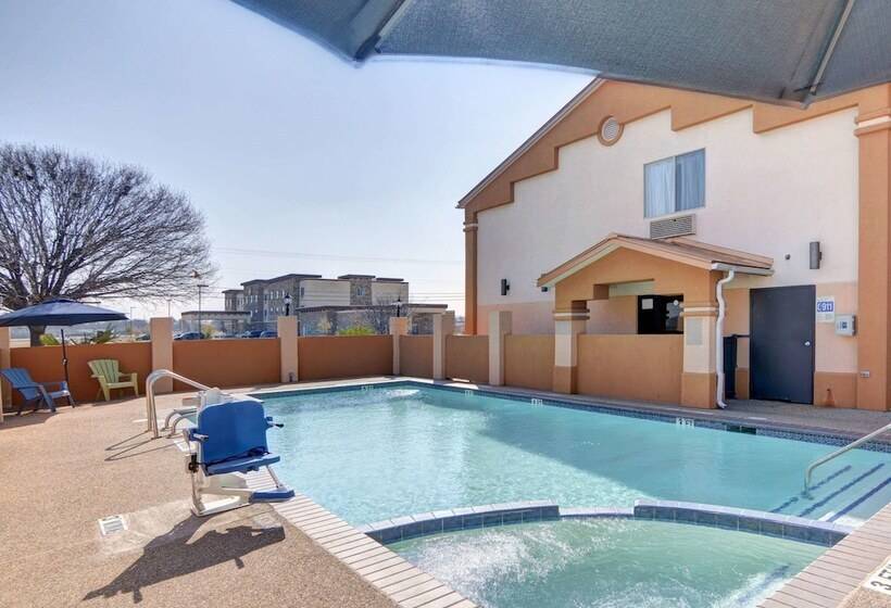 호텔 Quality Inn Forest Hill   Fort Worth South