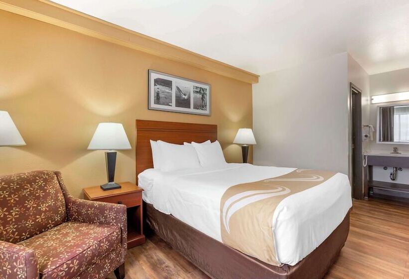 Отель Quality Inn Hamilton Bitterroot Valley