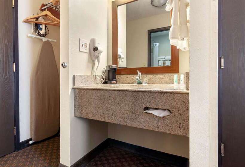 酒店 Quality Inn Hays I70