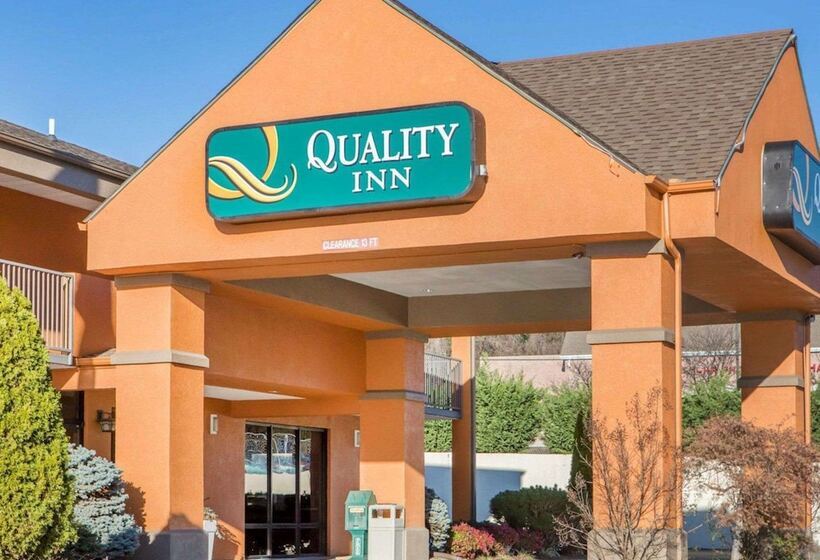 فندق Quality Inn Downtown