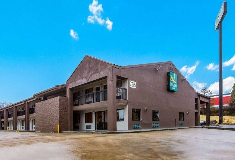 Отель Quality Inn