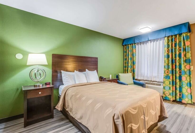 Отель Quality Inn