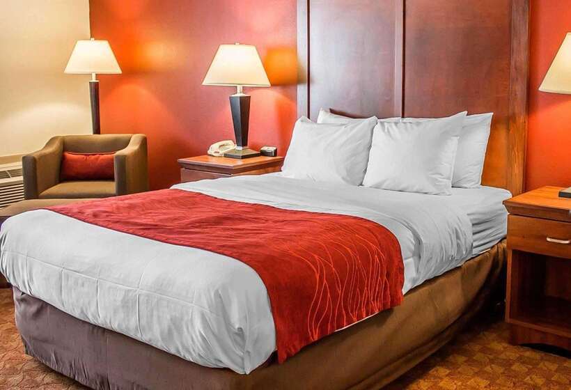 호텔 Quality Inn